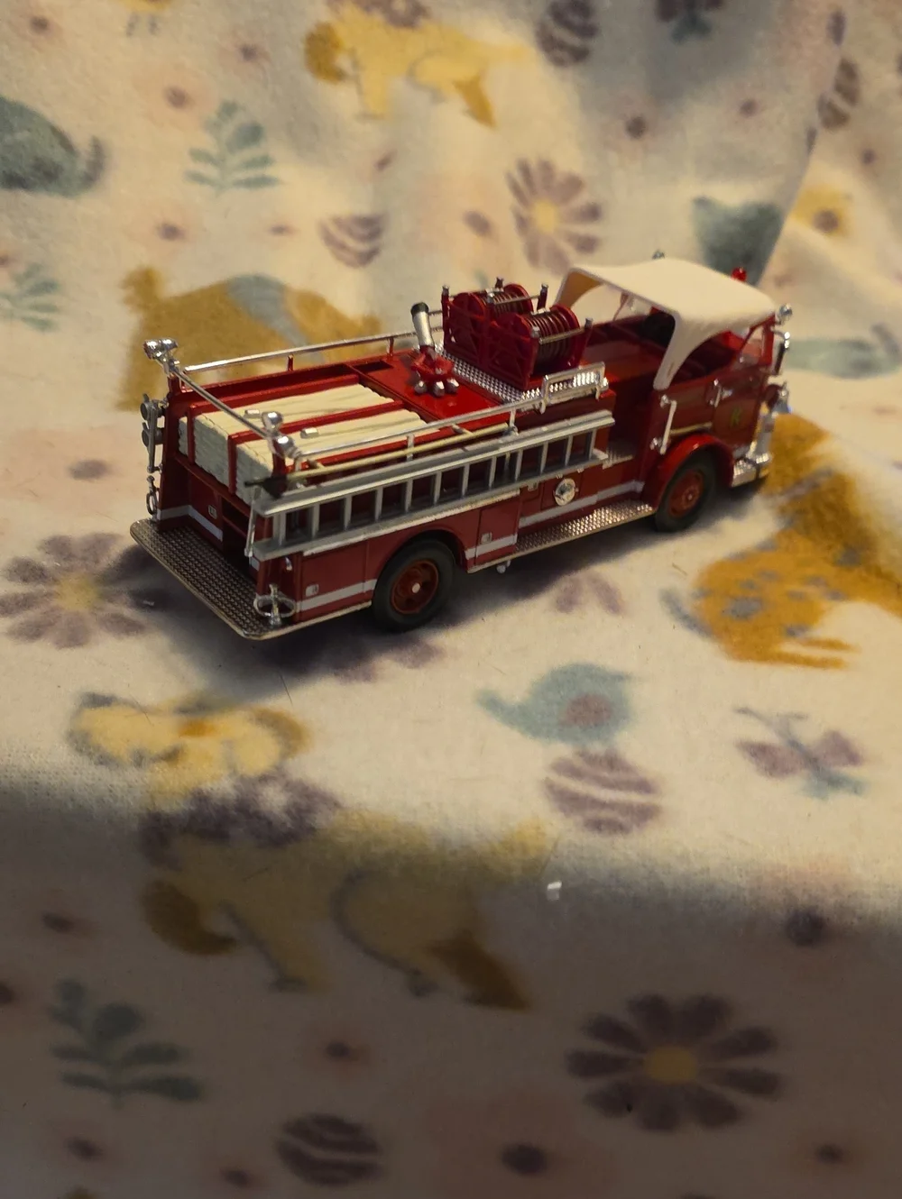1/50 scale Corgi diecast model of a Seagrave K open cab pumper